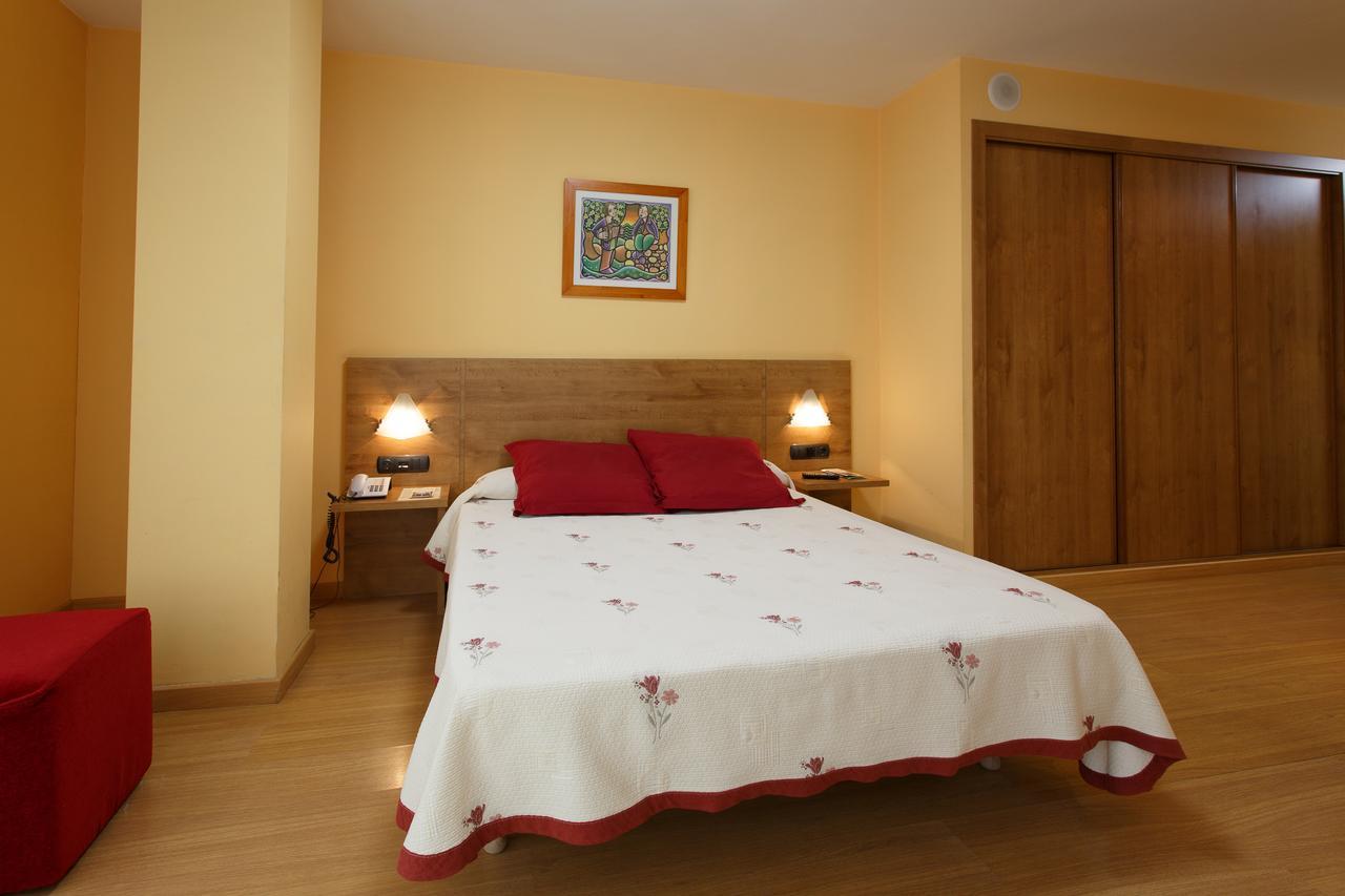 Hotel Restaurante Pontinas Лалин Экстерьер фото